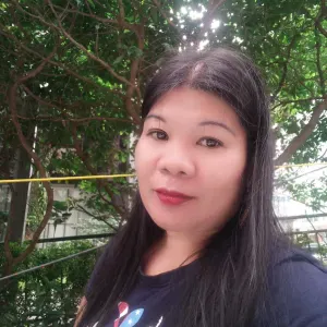 Am a hardworking mother,happy and kind.