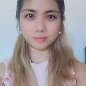 Professional Babysitter looking for a job with 1 child