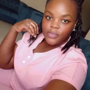 I'm a work hard lady babysitter and cleaning