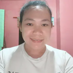 I am a Filipino looking for a job as a DOMESTIC HELPER .