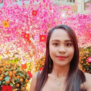 Im looking for a job . I have experience in newborn