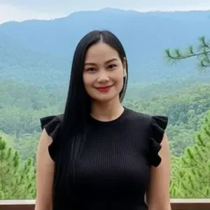 Filipino Looking For A Job as Domestic Helper in HK