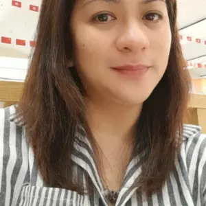 Experienced in taking care of New born, I'm looking for job.