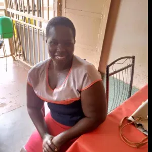 Am a good responsible mother with 3 kids and hardworking