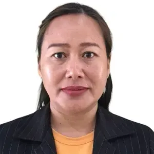 I'm at your service in taking care of your children & home.