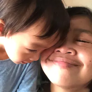 Experienced babysitter dog sitter 