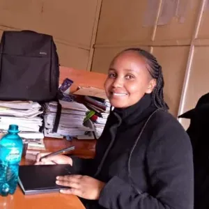 Experienced babysitter looking for job