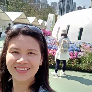 In Kuwait for 3 years,8 months baby,2 years old,5 years old