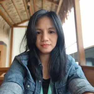 Experienced babysitterand a good cook in Malaysia. 