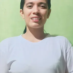 Experience baby sitter and children care looking for a job