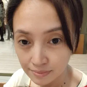 Experience baby sitter,helper 