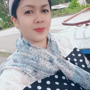 Have 8yrs experiences as a house hold helper in middle east 