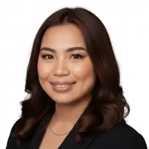 Experienced Babysitter looking for a job