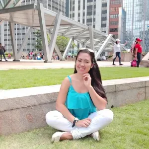 Experienced taking care newborn , babysitter, child and Dogs