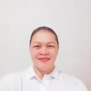 Hello, im 42yrs old 2 yrs experience as baby sitter and many