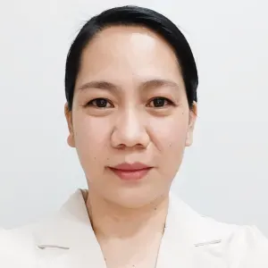 Professional driver looking for housekeeping/driving jobs