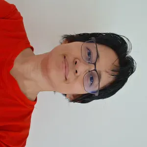 Looking for a job,Experience take care baby,elderly,toddler