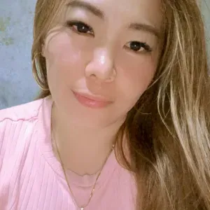 I am looking for a job; I have experience as a nanny.