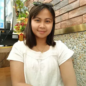 Experienced babysitter/New born/ Teens looking for a job.