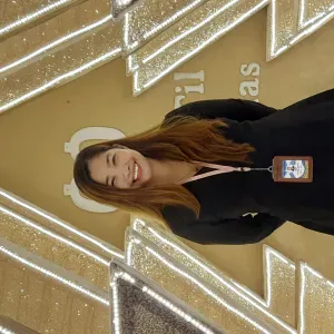 Current online English teacher look for housecleaning job