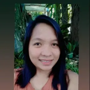 expirience as a domestic helper looking fo a job