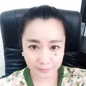 Experienced babysitter and tutor