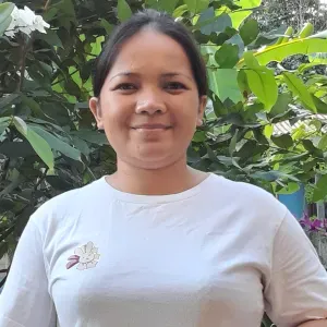 Hardworking house helper looking for a job