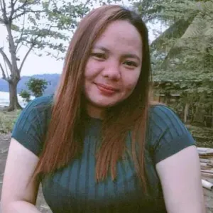 Experienced baby sitter looking for a job