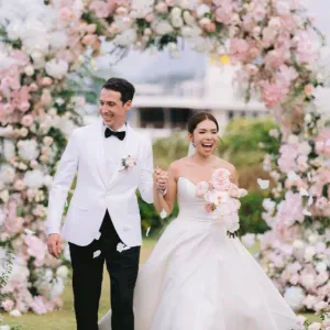 Mixed family looking for a helper