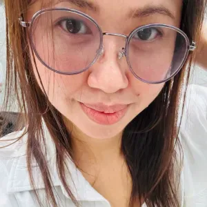 I'm good at doing housework and taking care of kids or pets.