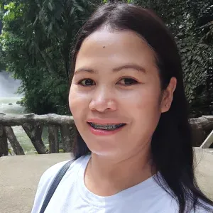 Domestic Helper / Babysitter / Housekeeper