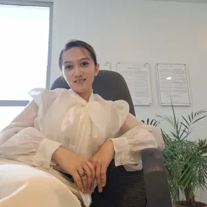 Experienced babysitter looking for a  job