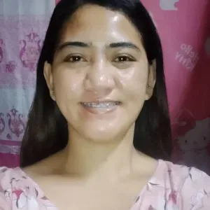 Give break fast for kids and play with them