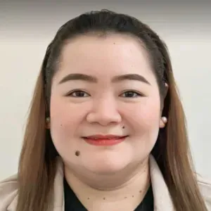 Trustworthy Babysitter Available for Full-Time 