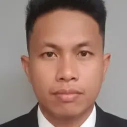 Male helper 34 yo- elderly care cook pet strong