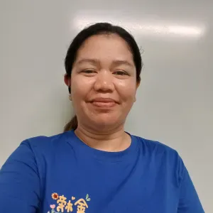 babysitter taking care pets  and house helper