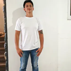 (houseboy) im looking for a job as a houseboy