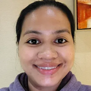 Babysitter, take care teens house chores, pet care 