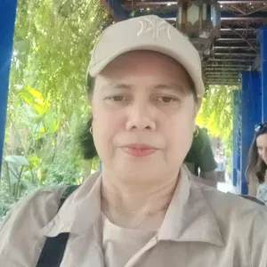 Experienced nanny/helper looking for job