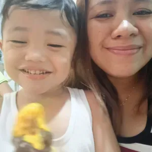 Hi, My name is Cristine, 28 years old. I'm a single mother.