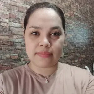 Experienced babysitter looking for employer