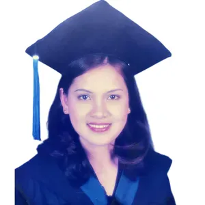 Experienced nanny, tutor, and cleaner looking for a job.