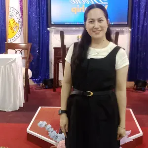 A simple and happy nanny looking for a job