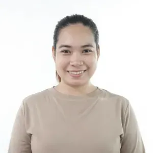 Experience babysitter and helper looking for a job