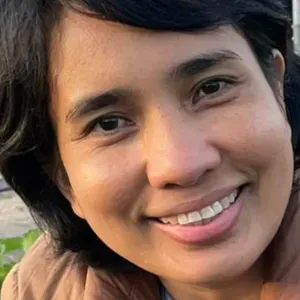 Experienced elderly care and babysitter looking for a job 