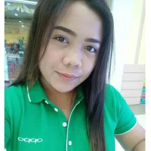 Experienced housemaid from middle east looking for a job.