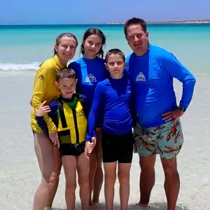 International Family looking for live-in Domestic Helper