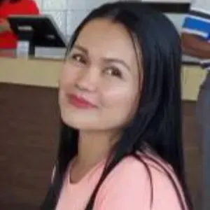Experienced domestic helper looking for a job.