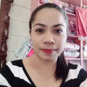 Experienced babysitter in Philippines