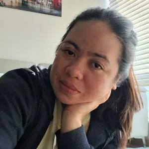 A hard working Helper looking for a job